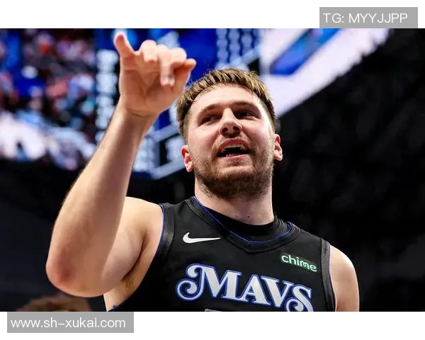 克鲁赛罗与帕尔梅的激烈对决展现巴西足球的魅力与激情