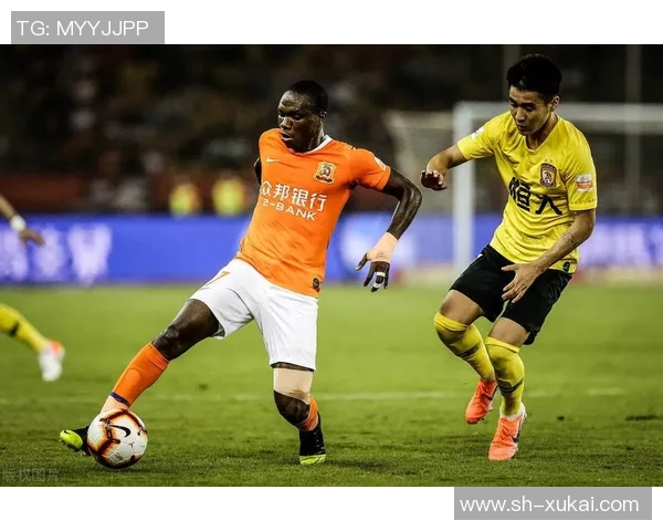 南京足球队状态引发热议球迷对球队表现分歧明显 南京足球队状态引发热议球迷对球队表现分歧明显